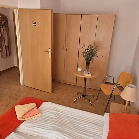 Osrodek Wypoczynkowo-leczniczy Opole W Dzwirzynie *