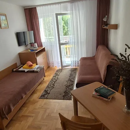 Osrodek Wypoczynkowo-leczniczy Opole W Dzwirzynie *