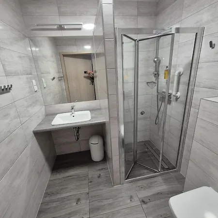 Osrodek Wypoczynkowo-leczniczy Opole W Dzwirzynie *